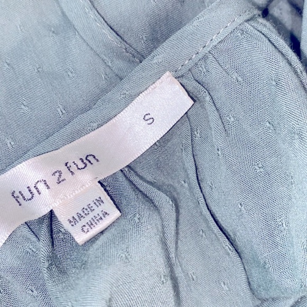 Fun2fun Sage color top size small - Picture 4 of 5